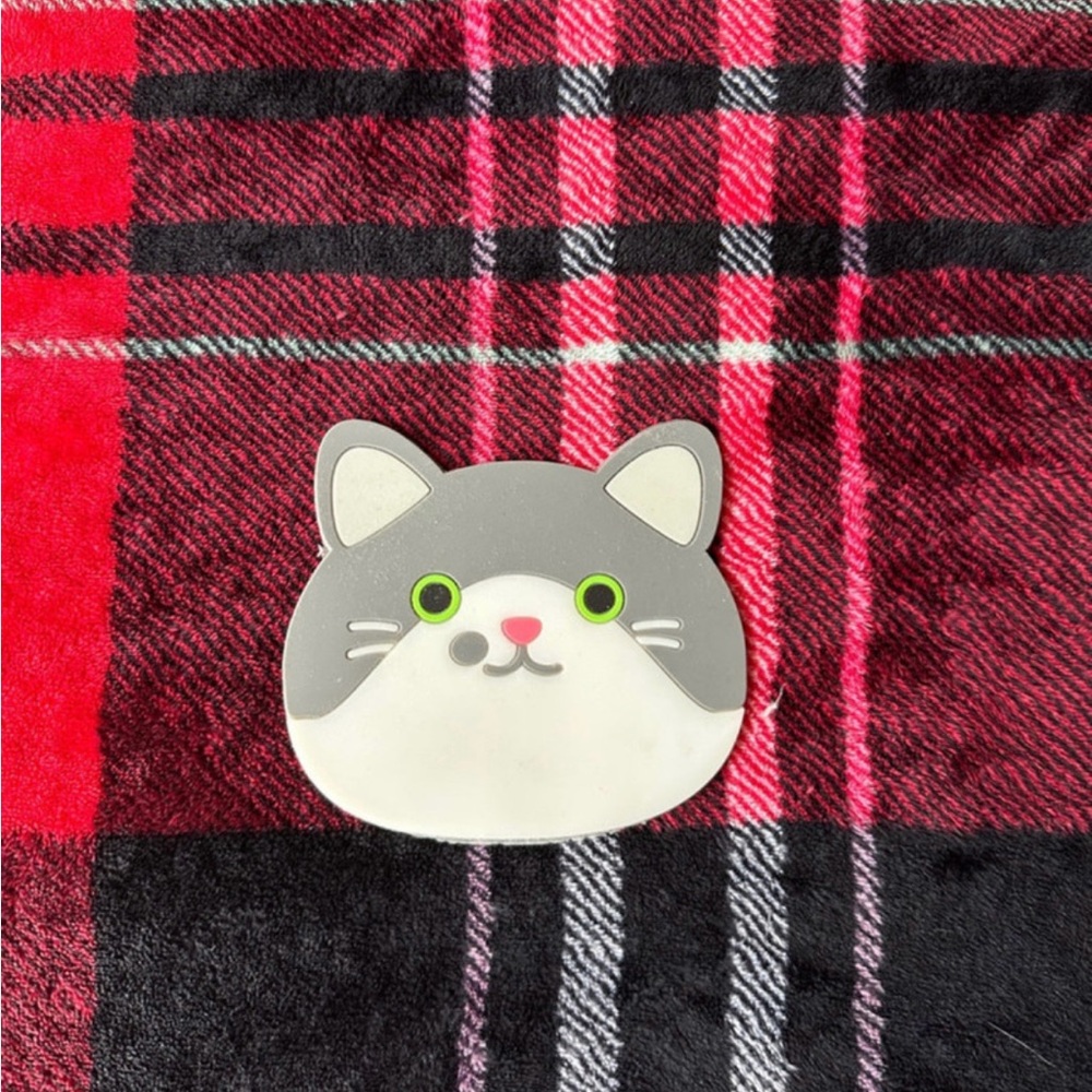 Cute Grey and white kitten / kitty cat coaster